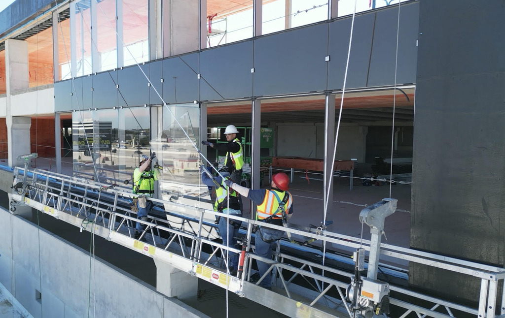 Top Benefits of Choosing Advanced Glass Solutions Service in the USA